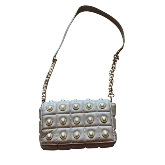 Zara Cream Textured Shoulder Bag with Chain Strap - Picture 1 of 4